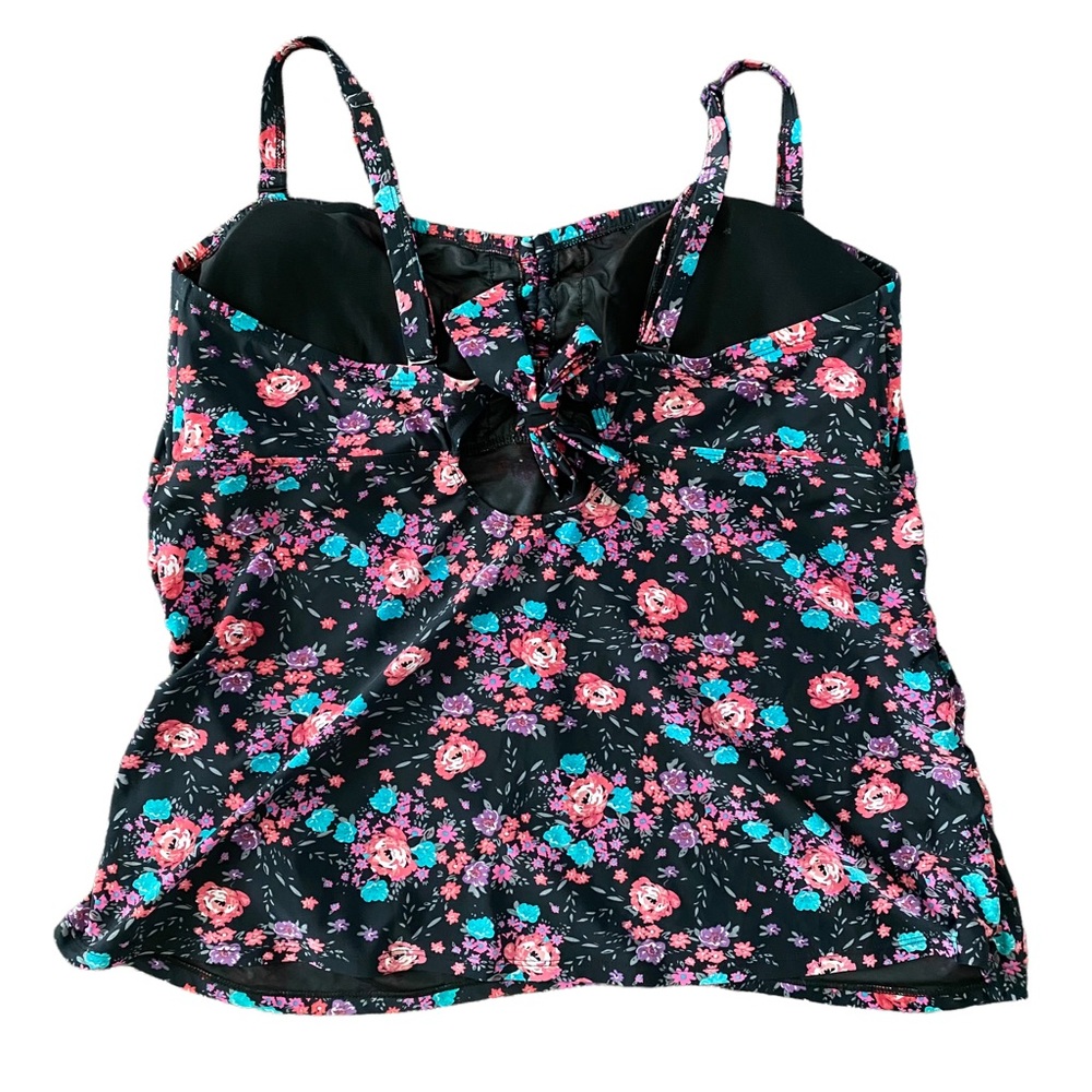 Torrid Tankini Swim Top LIKE NEW Adjustable Front Slimming Size 3 - Picture 6 of 9